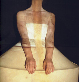 Projektion 4.Kleid.jpg