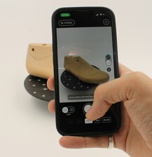 Reviving Traditional Crafts in the Digital Age: A Hybrid Workflow for Footwear Design | Jasper Mendel