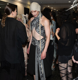 seefashion24 / catwalk / backstage