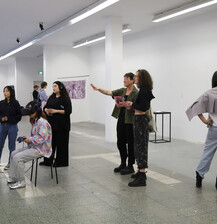 Die zweiwöchigen Ausstellung wird von einem umfangreichen Rahmenprogramm begleitet.