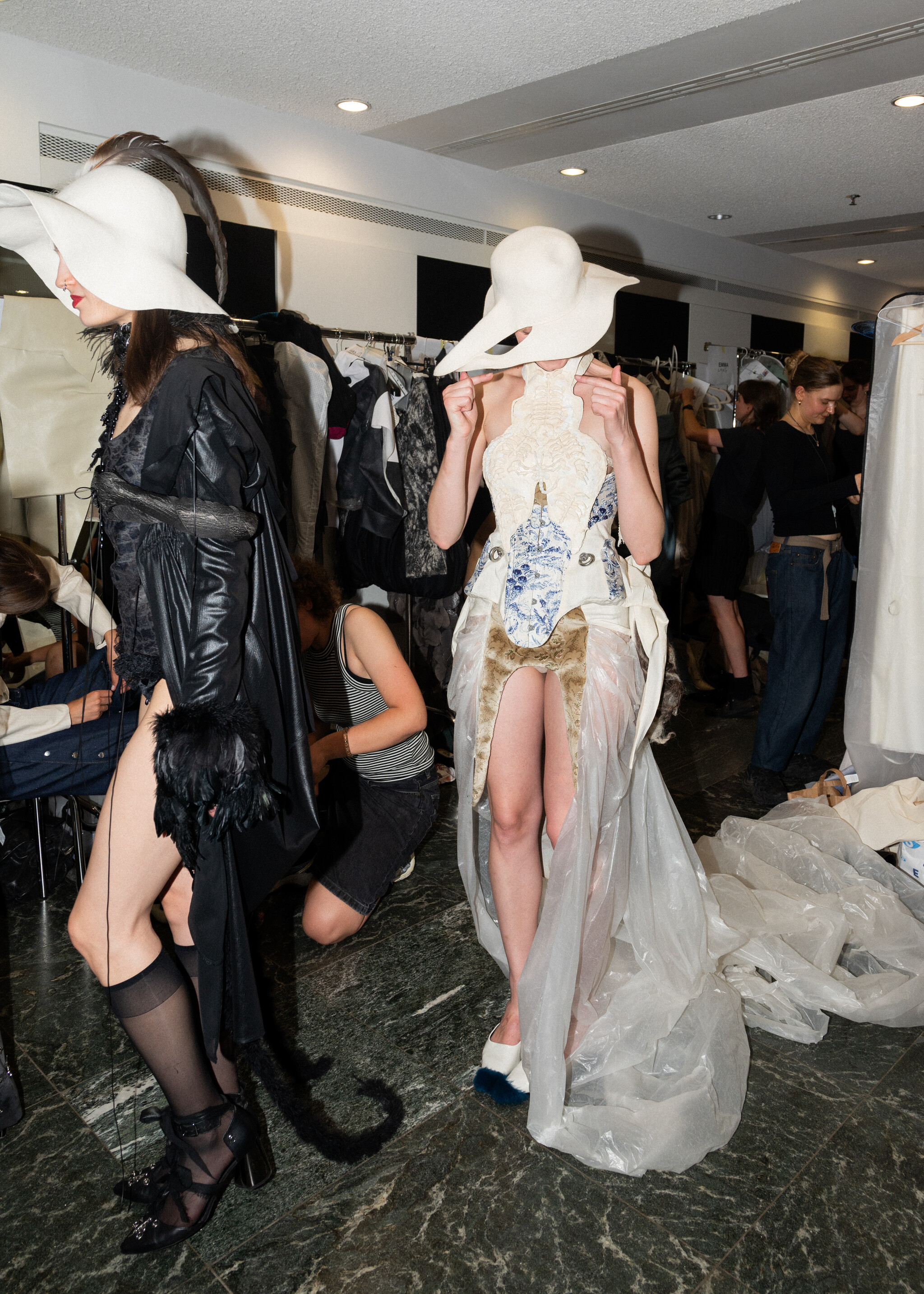 seefashion24 / catwalk / backstage seefashion24 / catwalk / backstage