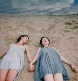 Hemd & FaltenKleid