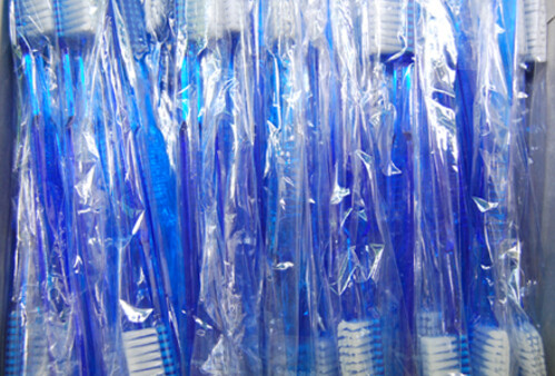 A SPATIAL SYMPHONY FOR A 100 TOOTHBRUSHES
