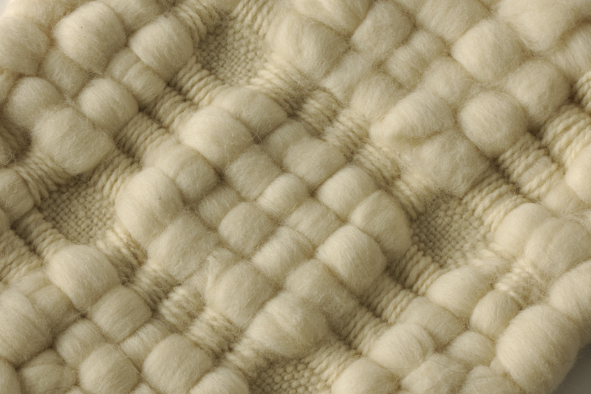 Decke gewebt mit kbT Wolle