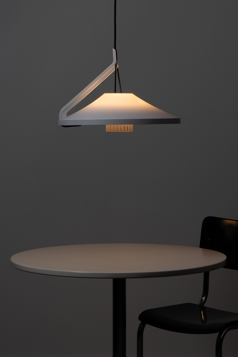 DIFF:O | INTERACTIVE PENDANT LAMP Julia Huhnholz + Luke Frommann