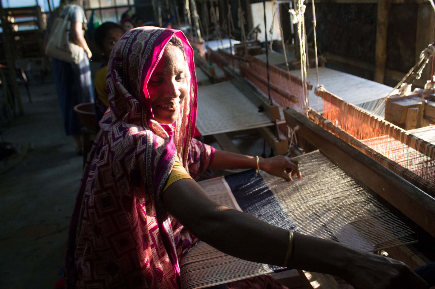 hand weaving in Dhaka