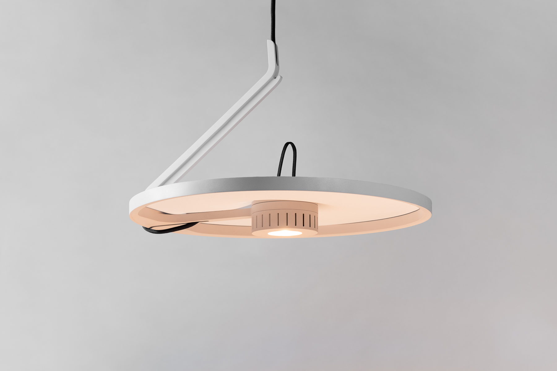 DIFF:O | INTERACTIVE PENDANT LAMP Julia Huhnholz + Luke Frommann