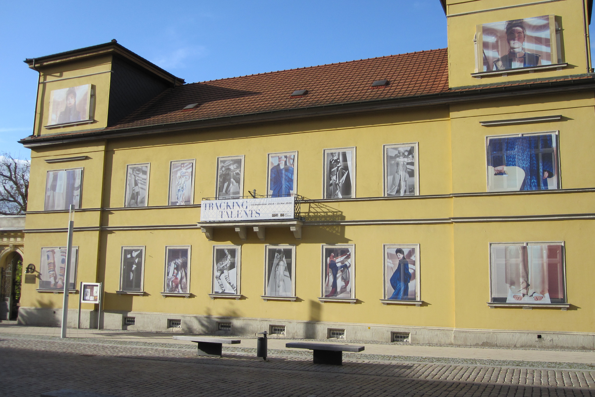 Fassadenverkleidung des GlockenStadtMuseum für die Sonderausstellung
